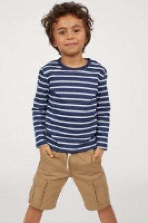 Pantalón corto cargo 8.99 €