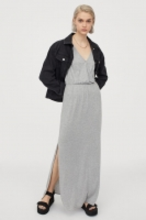 Vestido largo de punto 10.99 €