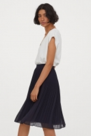 Falda plisada 12.99 €