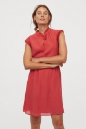 Vestido con mangas japonesas 17.99 €