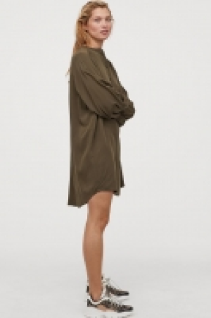 Vestido con mangas globo 6.99 €
