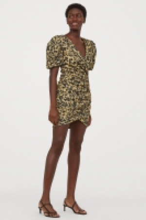 Vestido cruzado manga puffy 19.99 €