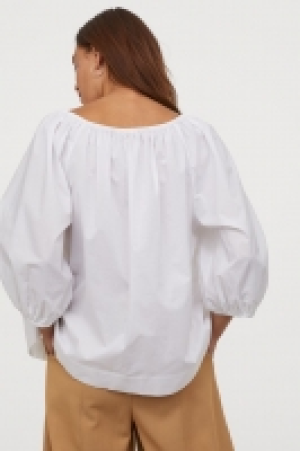 Blusa con mangas puffy 9.99 €