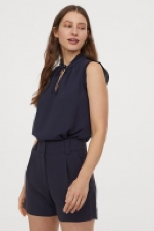 Blusa con cuello plisado 10.99 €