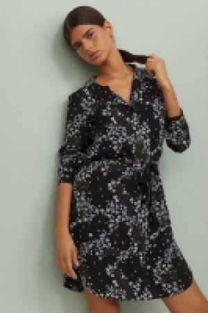 Vestido camisero corto 12.99 €