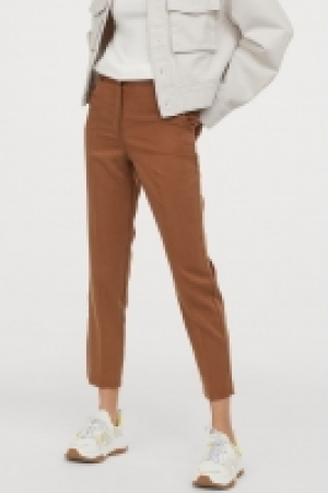 Pantalón pitillo con lyocell 12.99 €