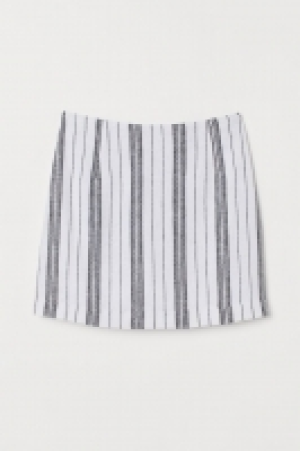 Falda en tejido de jacquard 10.99 €