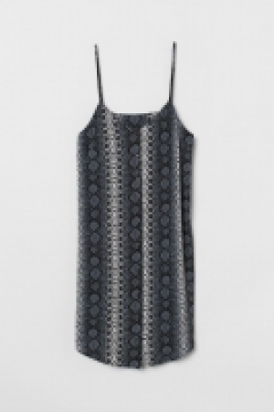 Vestido con botones 14.99 €