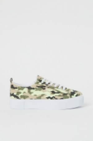 Deportivas con plataforma 10.99 €