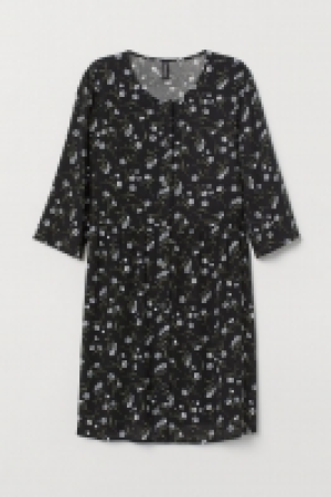 Vestido con botones 7.99 €