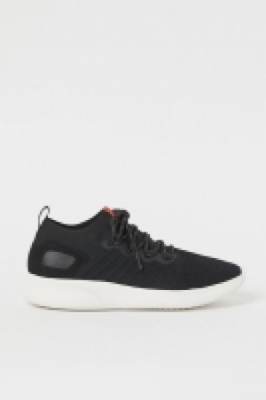Deportivas en punto menguado 29.99 €