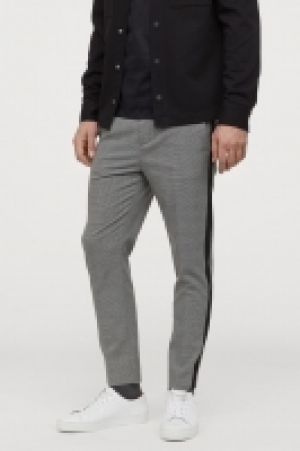 Pantalón de traje con franjas 21.99 €