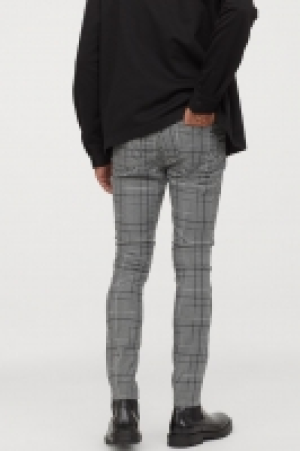 Pantalón de sarga Skinny Fit 17.99 €