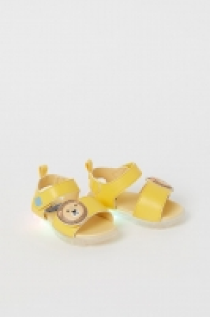 Sandalias con luces LED 12.99 €