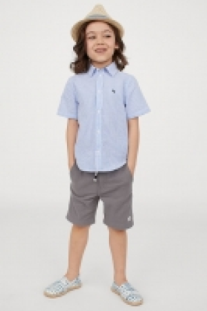 Pantalón corto en mezcla lino 6.99 €