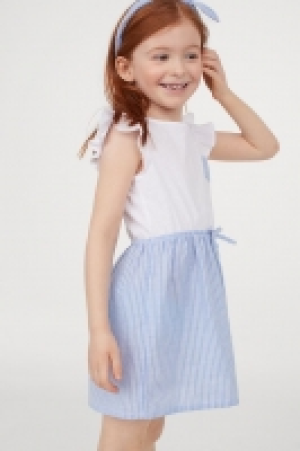 Vestido con manga circular 9.99 €