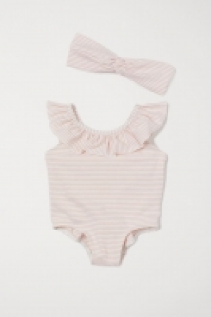HM  Traje de baño y cinta de pelo