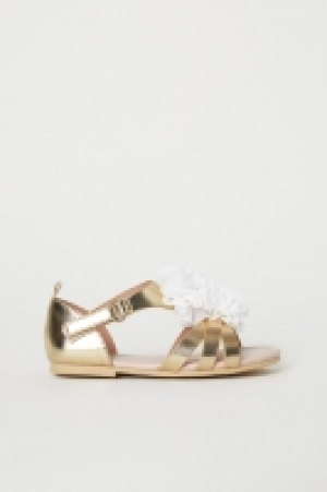 Sandalias con aplicación 7.99 €
