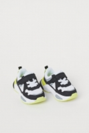 Zapatillas deportivas 17.99 €