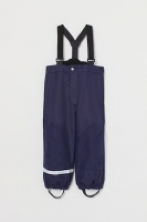 Pantalón outdoor con tirantes 12.99 €