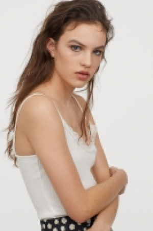 Top de tirantes en canalé 4.99 €