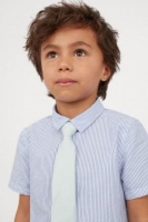 Camisa con pajarita/corbata 3.99 €