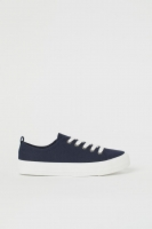 Zapatillas deportivas de lona 8.99 €