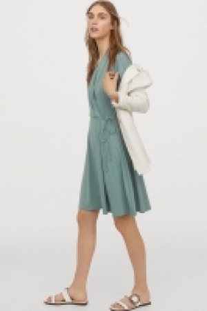 Vestido cruzado 10.99 €