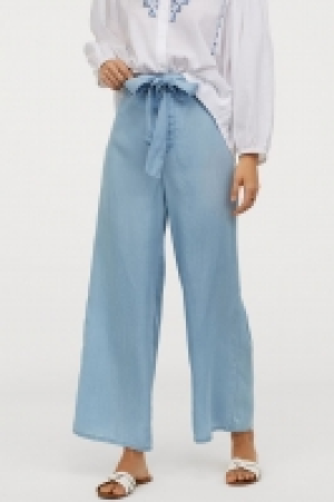 Pantalón holgado en lyocell 15.99 €