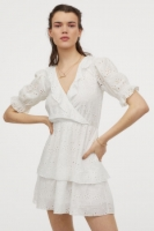 Vestido con bordado inglés 17.99 €