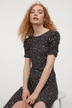 Vestido con manga puffy 9.99 €