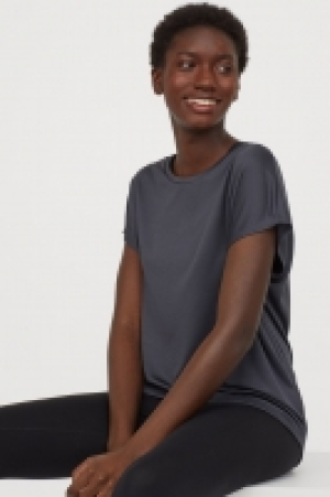 Camiseta de deporte 9.99 €