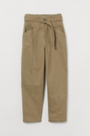 Pantalón en sarga de algodón 10.99 €