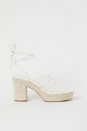 Sandalias de plataforma 19.99 €