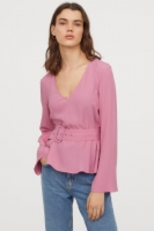 Blusa con cinturón 12.99 €