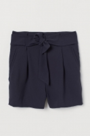 Pantalón corto de vestir 7.99 €