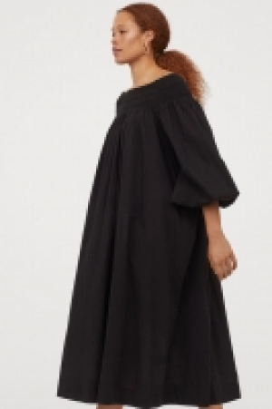 Vestido hombro descubierto 15.99 €