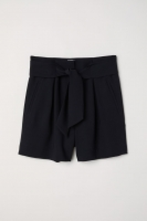 Pantalón corto de vestir 12.99 €