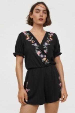 Mono corto bordado 21.99 €