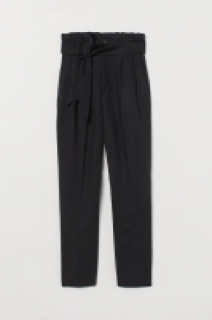 Pantalón abullonado con lino 12.99 €