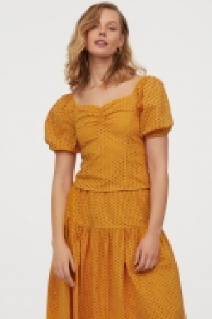 Blusa con bordado inglés 12.99 €