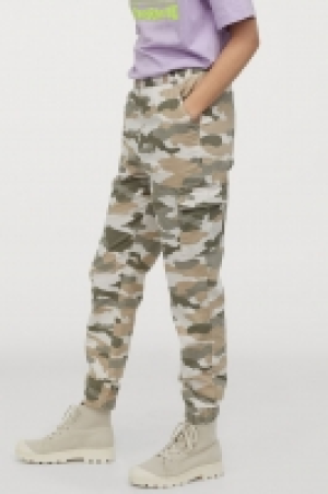 Pantalón cargo de sarga 7.99 €