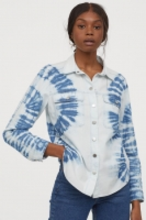 Camisa con estampado batik 17.99 €