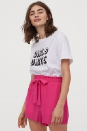 Pantalón corto arrugado 8.99 €