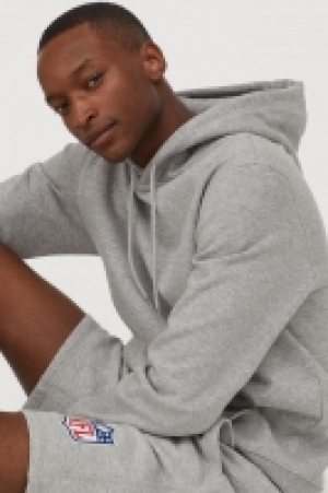 Pantalón corto con motivo 8.99 €