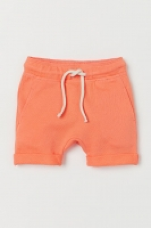 Pantalón corto con aplicación 7.99 €