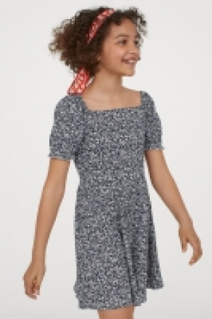 Vestido con manga puffy 5.99 €