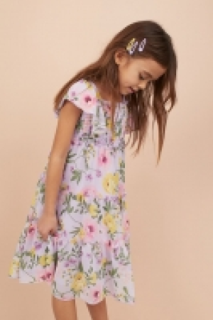 Vestido floral con volantes 10.99 €