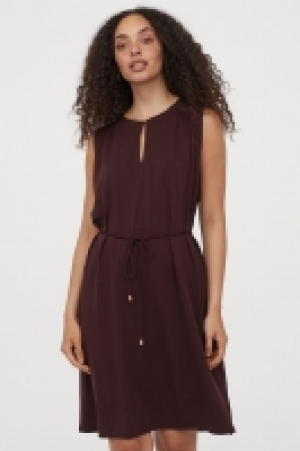 Vestido con tiras de anudar 9.99 €