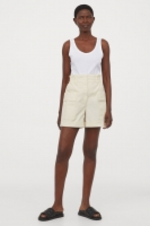 Pantalón corto utility 10.99 €